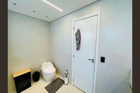 Apartamento para alugar com 154m², 3 quartos e 3 vagas Apartamento para alugar com 154m², 3 quartos e 3 vagasBanheiro 1