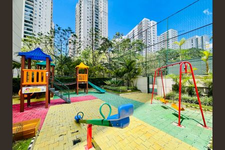 Apartamento para alugar com 154m², 3 quartos e 3 vagas Apartamento para alugar com 154m², 3 quartos e 3 vagasÁrea comum - Playground