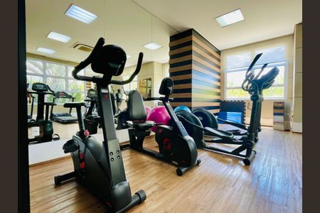 Apartamento para alugar com 154m², 3 quartos e 3 vagas Apartamento para alugar com 154m², 3 quartos e 3 vagasÁrea comum - Academia