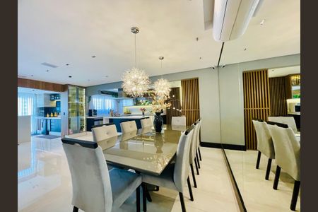 Apartamento para alugar com 154m², 3 quartos e 3 vagas Apartamento para alugar com 154m², 3 quartos e 3 vagasSala de Jantar