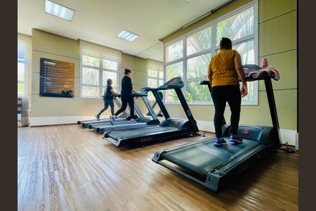 Apartamento para alugar com 154m², 3 quartos e 3 vagas Apartamento para alugar com 154m², 3 quartos e 3 vagasÁrea comum - Academia