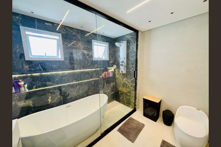 Apartamento para alugar com 154m², 3 quartos e 3 vagas Apartamento para alugar com 154m², 3 quartos e 3 vagasBanheiro 1