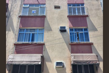 Apartamento para alugar com 50m², 2 quartos e sem vaga Apartamento para alugar com 50m², 2 quartos e sem vagaPlaca