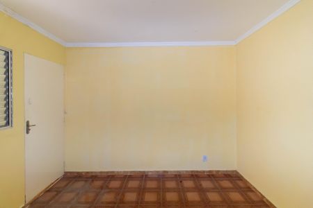 Quarto 2 de casa para alugar com 2 quartos, 50m² em Jardim Santa Teresinha, São Paulo