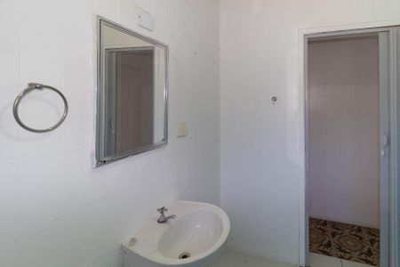 Casa para alugar com 50m², 2 quartos e sem vaga Casa para alugar com 50m², 2 quartos e sem vagaBanheiro