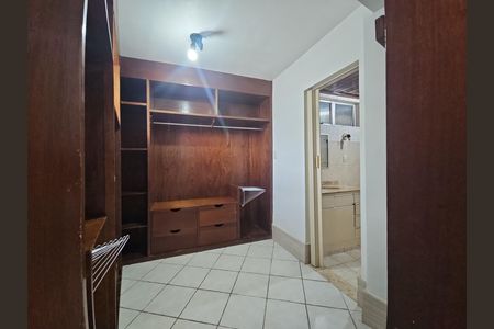 Casa para alugar com 370m², 3 quartos e 3 vagasCloset