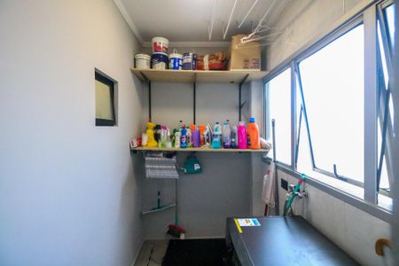 Apartamento à venda com 73m², 2 quartos e 1 vaga Apartamento à venda com 73m², 2 quartos e 1 vagaÁrea de Serviço