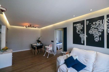 Apartamento à venda com 73m², 2 quartos e 1 vaga Apartamento à venda com 73m², 2 quartos e 1 vagaSala