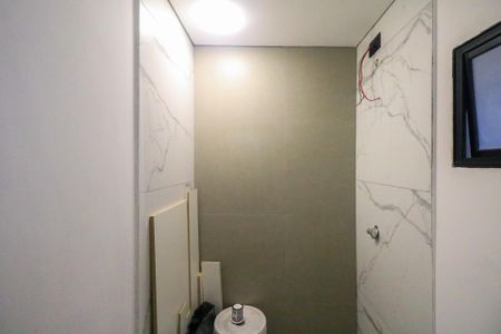 Apartamento à venda com 73m², 2 quartos e 1 vaga Apartamento à venda com 73m², 2 quartos e 1 vagaBanheiro
