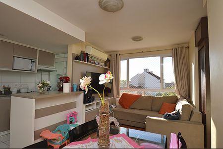 Sala de apartamento para alugar com 2 quartos, 71m² em Passo da Areia, Porto Alegre