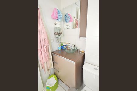 Apartamento à venda com 71m², 2 quartos e 2 vagasBanheiro da Suíte