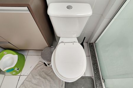 Apartamento à venda com 71m², 2 quartos e 2 vagasBanheiro da Suíte