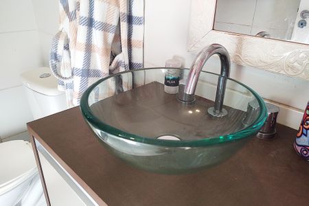 Apartamento à venda com 71m², 2 quartos e 2 vagasBanheiro social - Bacia