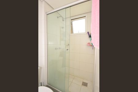 Apartamento à venda com 71m², 2 quartos e 2 vagasBanheiro da Suíte - Box
