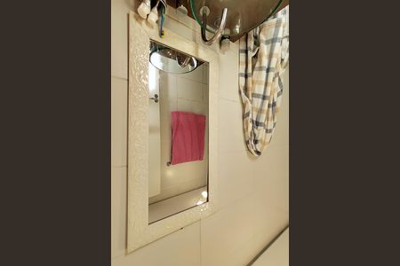 Apartamento à venda com 71m², 2 quartos e 2 vagasBanheiro social