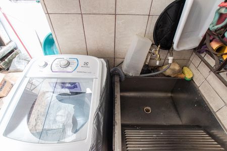 Casa à venda com 69m², 2 quartos e 1 vaga Casa à venda com 69m², 2 quartos e 1 vagaÁrea de Serviço