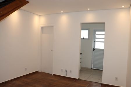 Sala de apartamento para alugar com 2 quartos, 57m² em Vila Monte Serrat, Cotia