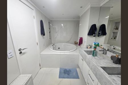 Apartamento à venda com 200m², 3 quartos e 3 vagas