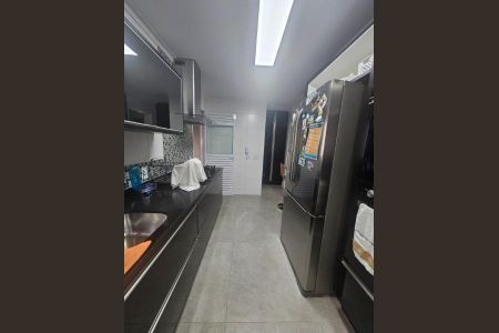 Apartamento à venda com 200m², 3 quartos e 3 vagas