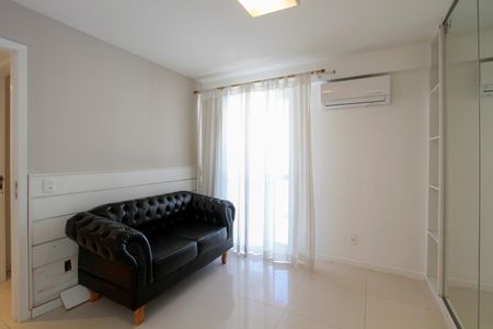 Apartamento à venda com 82m², 3 quartos e 2 vagasSuíte