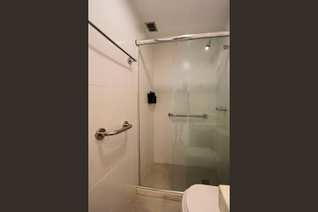 Apartamento à venda com 82m², 3 quartos e 2 vagasBanheiro Social