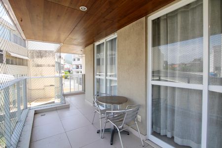 Varanda Sala de apartamento à venda com 3 quartos, 82m² em Barra da Tijuca, Rio de Janeiro