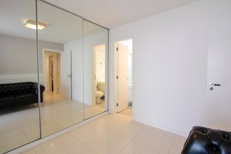 Apartamento à venda com 82m², 3 quartos e 2 vagasSuíte