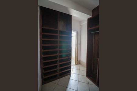 Casa para alugar com 300m², 3 quartos e 4 vagasCloset Suíte