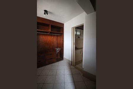 Closet Suíte de casa para alugar com 3 quartos, 300m² em Engenho Velho de Brotas, Salvador