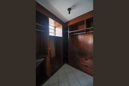 Casa para alugar com 300m², 3 quartos e 4 vagasCloset Suíte
