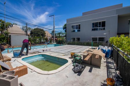 Apartamento para alugar com 47m², 2 quartos e 1 vaga Apartamento para alugar com 47m², 2 quartos e 1 vagaÁrea comum - Piscina