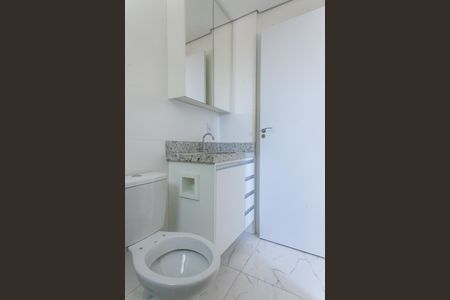 Banheiro da Suíte de kitnet/studio para alugar com 1 quarto, 30m² em Buritis, Belo Horizonte