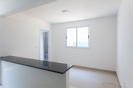 Sala de kitnet/studio para alugar com 1 quarto, 30m² em Buritis, Belo Horizonte