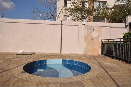 Apartamento à venda com 47m², 2 quartos e 1 vagaÁrea comum - Piscina