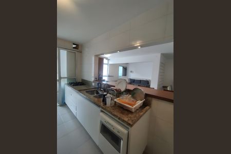 Cozinha de apartamento para alugar com 1 quarto, 116m² em Sumaré, São Paulo