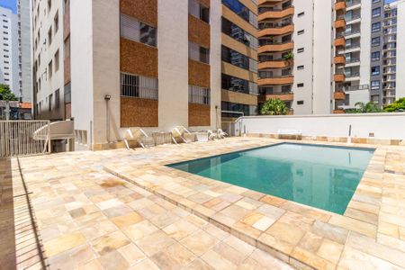 Apartamento para alugar com 110m², 3 quartos e 1 vaga Apartamento para alugar com 110m², 3 quartos e 1 vagaÁrea comum - Piscina