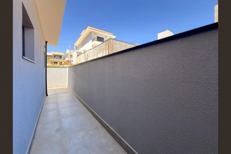 Casa de condomínio para alugar com 177m², 3 quartos e 4 vagas Casa de condomínio para alugar com 177m², 3 quartos e 4 vagasVista da Suíte 2