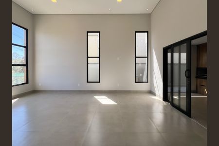 Casa de condomínio para alugar com 177m², 3 quartos e 4 vagas Casa de condomínio para alugar com 177m², 3 quartos e 4 vagasSala