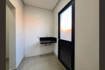 Casa de condomínio para alugar com 177m², 3 quartos e 4 vagas Casa de condomínio para alugar com 177m², 3 quartos e 4 vagasÁrea de Serviço