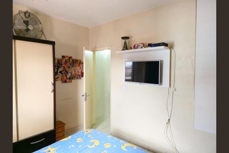 Casa à venda com 180m², 3 quartos e 2 vagas Quartos 02