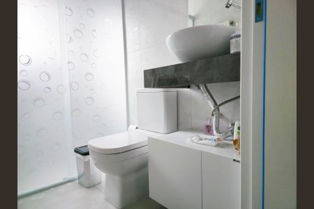 Casa à venda com 180m², 3 quartos e 2 vagasBanheiro Social 02