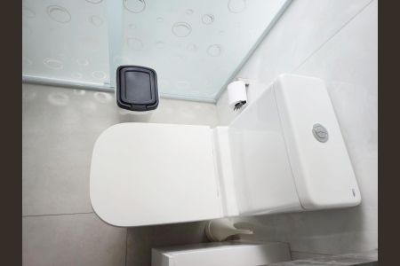 Casa à venda com 180m², 3 quartos e 2 vagasBanheiro Social 02