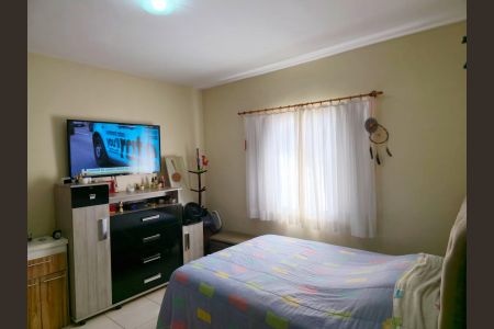 Casa à venda com 180m², 3 quartos e 2 vagas Quartos 01