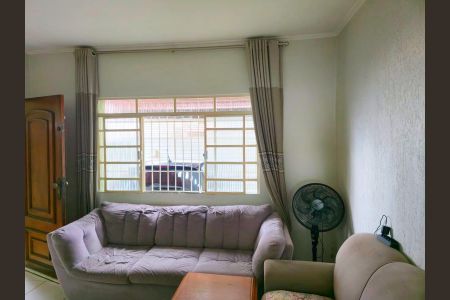 Casa à venda com 180m², 3 quartos e 2 vagasSala 