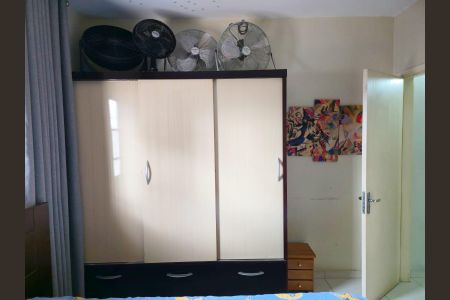 Casa à venda com 180m², 3 quartos e 2 vagas Quartos 02