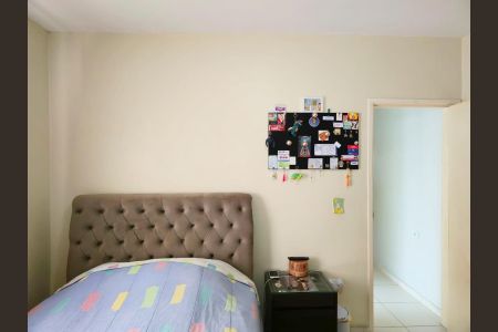 Casa à venda com 180m², 3 quartos e 2 vagas Quartos 01