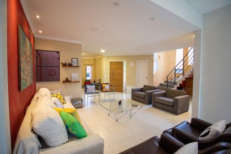 Sala  de casa de condomínio para alugar com 3 quartos, 200m² em Jardim Clarice I, Votorantim