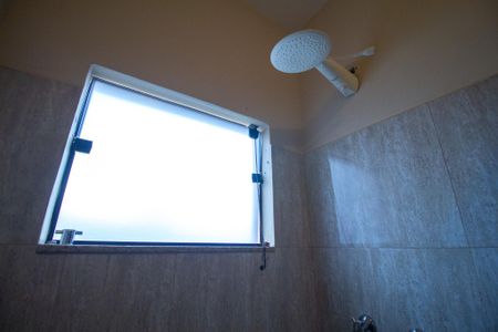 Casa de condomínio para alugar com 200m², 3 quartos e 2 vagasBanheiro