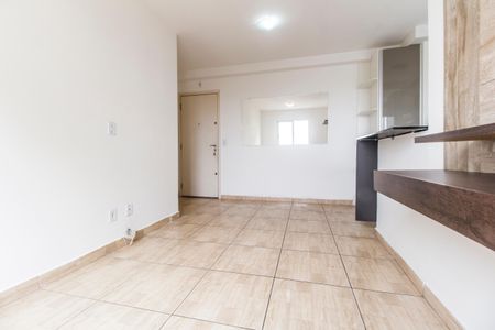 Sala de apartamento para alugar com 2 quartos, 44m² em Vila da Oportunidade, Carapicuíba