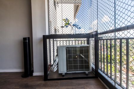 Apartamento à venda com 57m², 2 quartos e 1 vagaVaranda